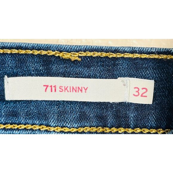 Levis 711 Skinny Dark Wash Leopard Cheetah Print Denim Jeans 32 Size 14 Midrise - Picture 6 of 9